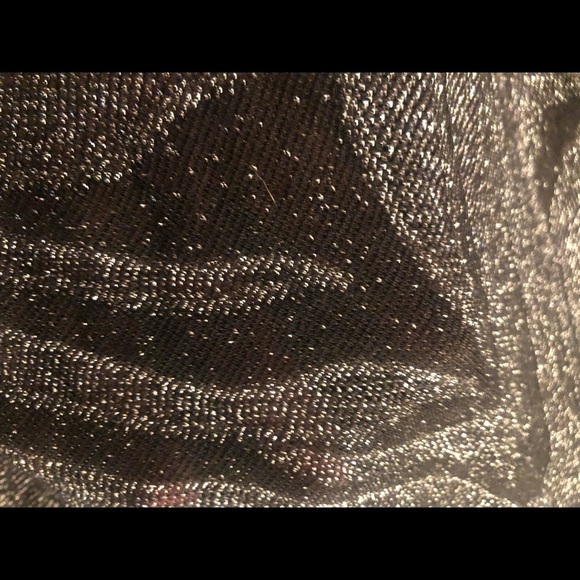 Jennifer Lopez size OX black & silver semi sheer 3/4 sleeve top - Picture 2 of 9